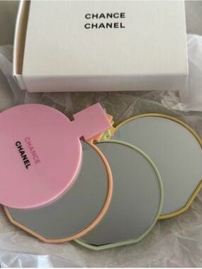 New CHANEL Chance Compact Mirror
